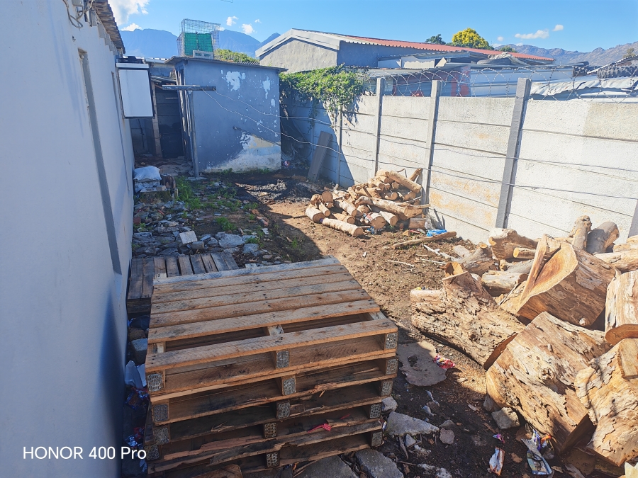 2 Bedroom Property for Sale in Sercor Park Western Cape